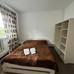 Garage Πανσιόν Γιαρέμτσε