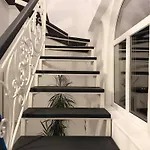 Garage Πανσιόν *