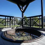 Garage Guest house *