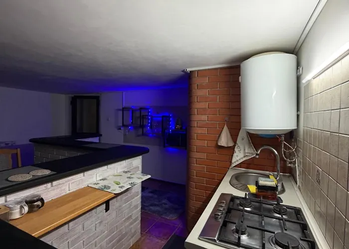 Garage Гостевой дом *