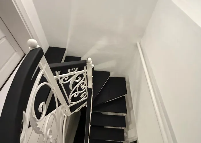 招待所 Garage 亚列姆切
